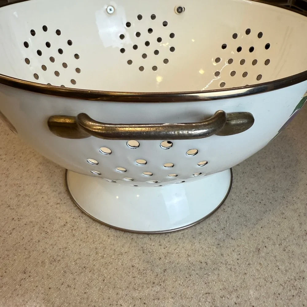 Vintage Enamel Fruit Colander White‎ Pedestal Strainer Brass Handles Cottagecore